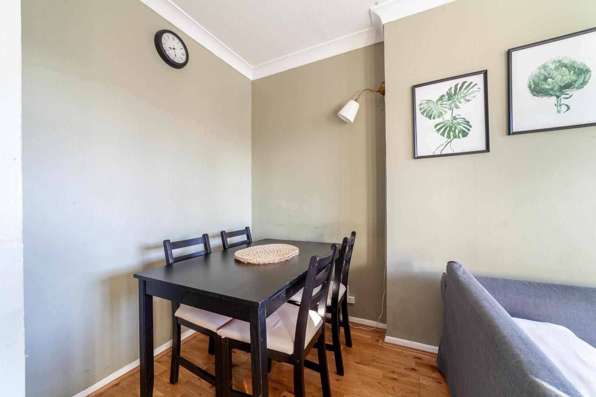Apartament Bright And Cosy In South